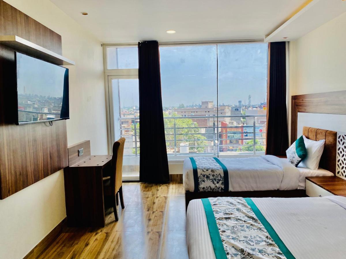 Hotel White House By An Hotels - Walking Distance From Golden Temple Amritsar Extérieur photo